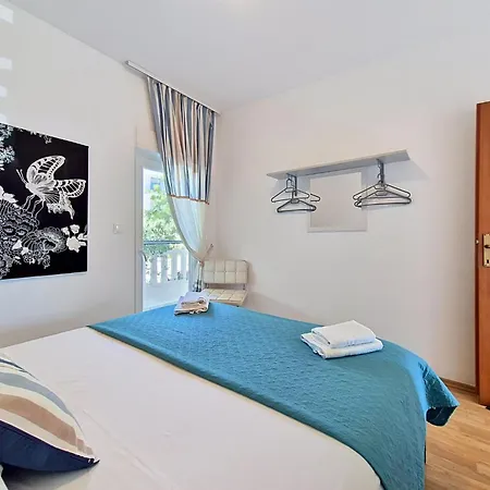 Appartamento Culic-1 By Interhome